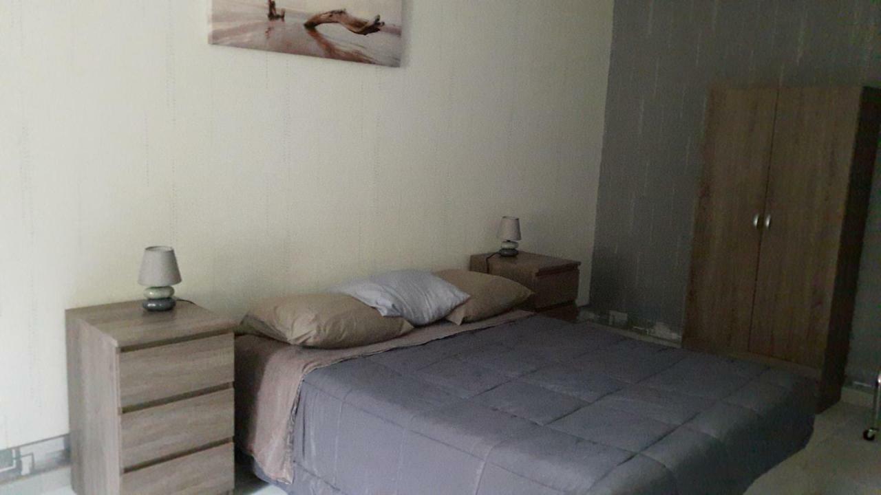 Villa La Ferme Au Roy Bernouil Esterno foto